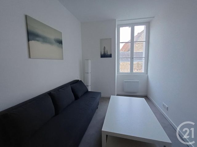 Appartement T1 à louer - 1 pièce - 24.4 m2 - CHATELLERAULT - 86 - POITOU-CHARENTES - Century 21 A.B.C.