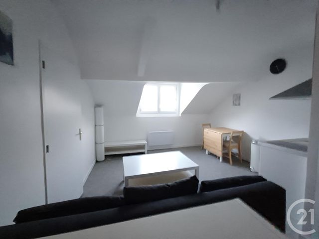 Appartement Studio à louer - 1 pièce - 23.36 m2 - CHATELLERAULT - 86 - POITOU-CHARENTES - Century 21 A.B.C.