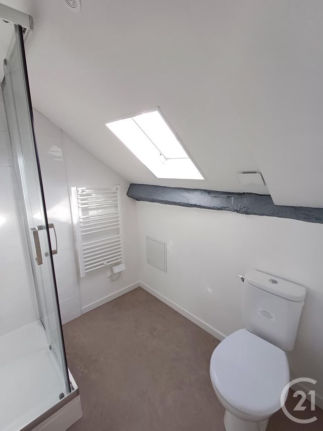 Appartement T2 à louer - 2 pièces - 29.55 m2 - CHATELLERAULT - 86 - POITOU-CHARENTES - Century 21 A.B.C.