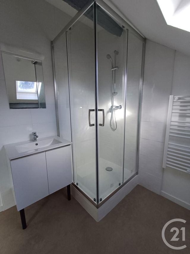 Appartement T2 à louer - 2 pièces - 29.55 m2 - CHATELLERAULT - 86 - POITOU-CHARENTES - Century 21 A.B.C.