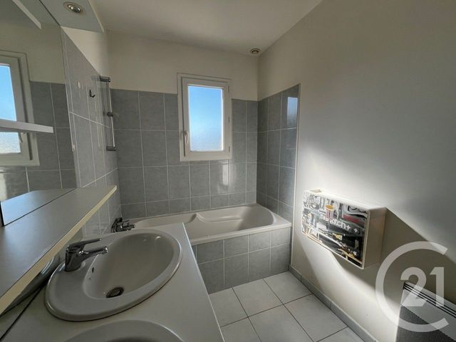 maison à vendre - 5 pièces - 106.29 m2 - NAINTRE - 86 - POITOU-CHARENTES - Century 21 A.B.C.