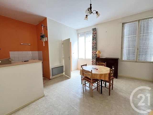 immeuble à vendre - 378.39 m2 - CHATELLERAULT - 86 - POITOU-CHARENTES - Century 21 A.B.C.