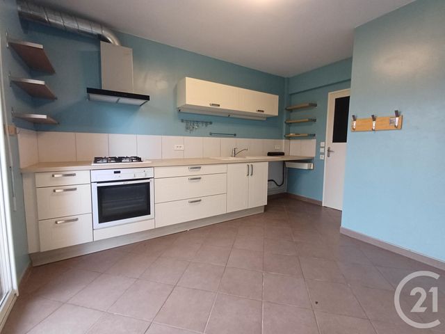 maison à louer - 4 pièces - 109.66 m2 - CHATELLERAULT - 86 - POITOU-CHARENTES - Century 21 A.B.C.