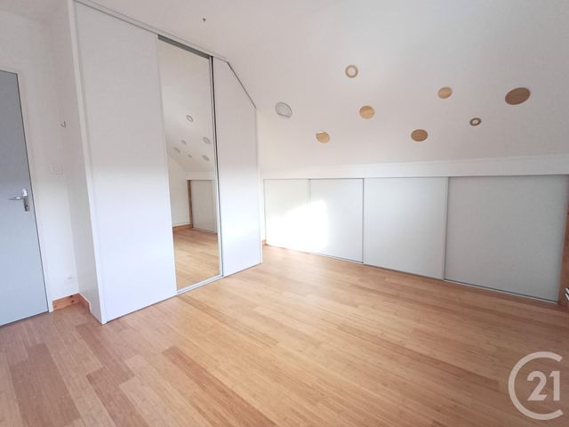 maison à louer - 4 pièces - 109.66 m2 - CHATELLERAULT - 86 - POITOU-CHARENTES - Century 21 A.B.C.