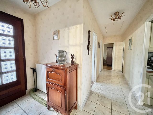 maison à vendre - 5 pièces - 125.6 m2 - CHATELLERAULT - 86 - POITOU-CHARENTES - Century 21 A.B.C.