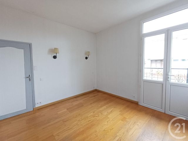 maison à louer - 3 pièces - 69.84 m2 - CHATELLERAULT - 86 - POITOU-CHARENTES - Century 21 A.B.C.