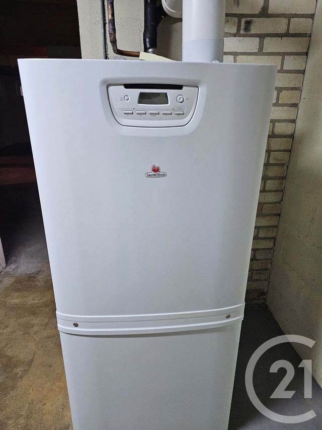 maison à vendre - 9 pièces - 220.84 m2 - CHATELLERAULT - 86 - POITOU-CHARENTES - Century 21 A.B.C.