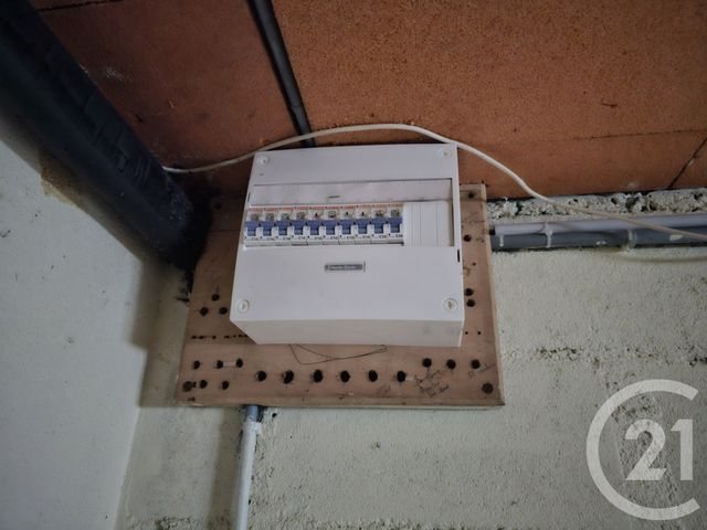 maison à vendre - 9 pièces - 220.84 m2 - CHATELLERAULT - 86 - POITOU-CHARENTES - Century 21 A.B.C.