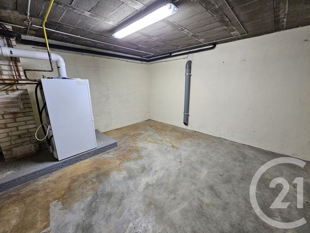 maison à vendre - 9 pièces - 220.84 m2 - CHATELLERAULT - 86 - POITOU-CHARENTES - Century 21 A.B.C.