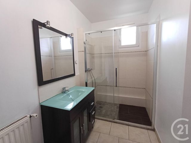 maison à louer - 4 pièces - 77.74 m2 - ST PIERRE DE MAILLE - 86 - POITOU-CHARENTES - Century 21 A.B.C.