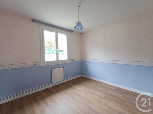 maison à louer - 4 pièces - 77.74 m2 - ST PIERRE DE MAILLE - 86 - POITOU-CHARENTES - Century 21 A.B.C.