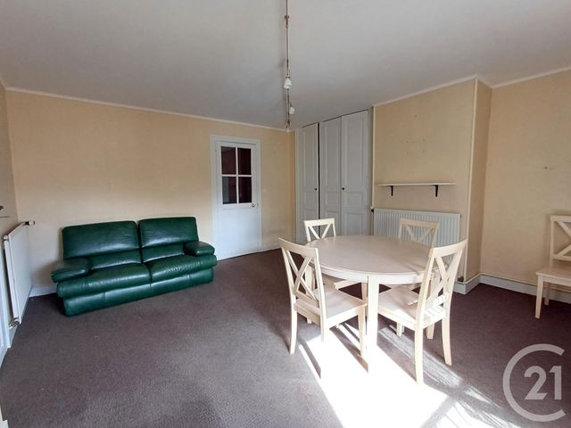 Appartement T2 à louer - 2 pièces - 56.85 m2 - CHATELLERAULT - 86 - POITOU-CHARENTES - Century 21 A.B.C.