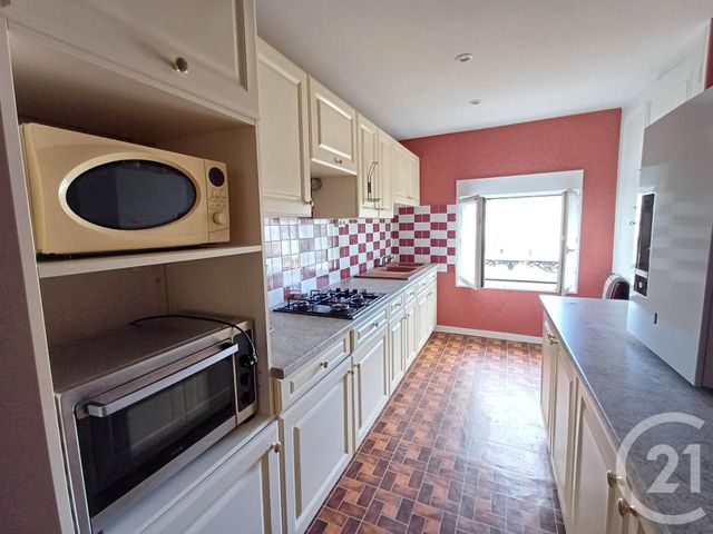 Appartement T2 à louer - 2 pièces - 56.85 m2 - CHATELLERAULT - 86 - POITOU-CHARENTES - Century 21 A.B.C.