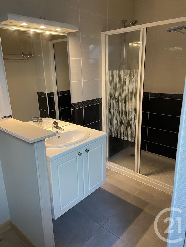 Appartement F3 à louer - 2 pièces - 39.82 m2 - CHATELLERAULT - 86 - POITOU-CHARENTES - Century 21 A.B.C.