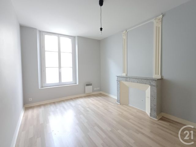 Appartement T3 à louer - 3 pièces - 64.4 m2 - CHATELLERAULT - 86 - POITOU-CHARENTES - Century 21 A.B.C.