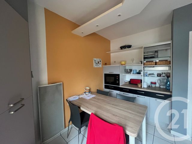 maison à vendre - 8 pièces - 250.0 m2 - SENILLE ST SAUVEUR - 86 - POITOU-CHARENTES - Century 21 A.B.C.