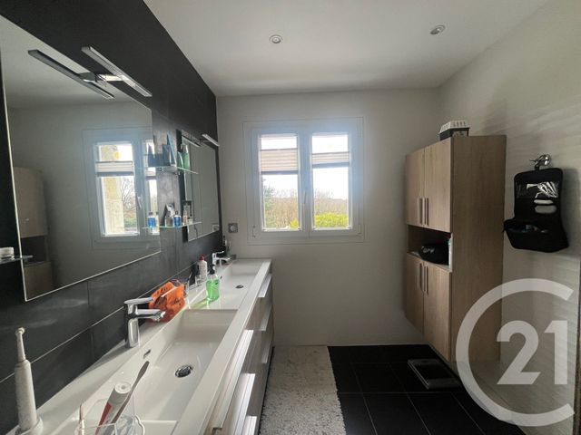 maison à vendre - 8 pièces - 250.0 m2 - SENILLE ST SAUVEUR - 86 - POITOU-CHARENTES - Century 21 A.B.C.