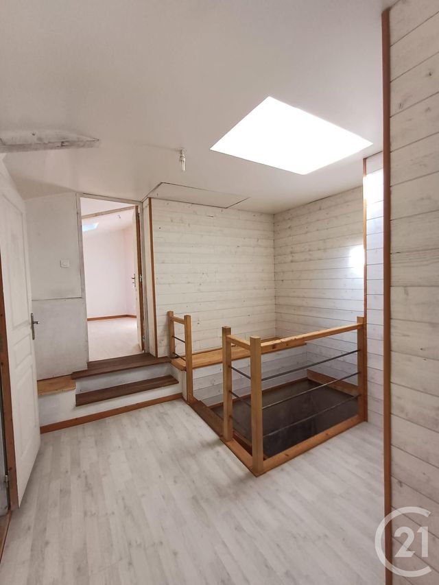 maison à louer - 3 pièces - 83.0 m2 - ST JULIEN L ARS - 86 - POITOU-CHARENTES - Century 21 A.B.C.