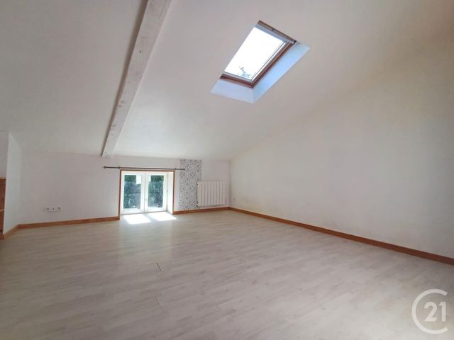 maison à louer - 3 pièces - 83.0 m2 - ST JULIEN L ARS - 86 - POITOU-CHARENTES - Century 21 A.B.C.