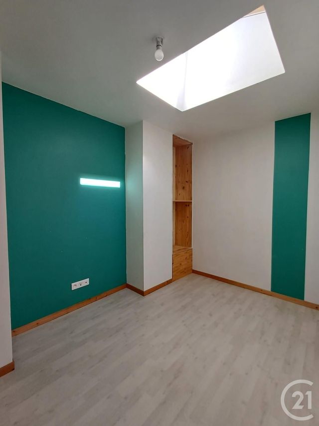 maison à louer - 3 pièces - 83.0 m2 - ST JULIEN L ARS - 86 - POITOU-CHARENTES - Century 21 A.B.C.