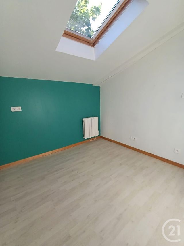 maison à louer - 3 pièces - 83.0 m2 - ST JULIEN L ARS - 86 - POITOU-CHARENTES - Century 21 A.B.C.