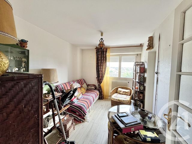 Appartement T3 à vendre - 3 pièces - 65.0 m2 - CHATELLERAULT - 86 - POITOU-CHARENTES - Century 21 A.B.C.