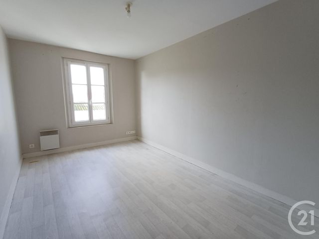 Appartement T3 à louer - 4 pièces - 78.04 m2 - CHATELLERAULT - 86 - POITOU-CHARENTES - Century 21 A.B.C.