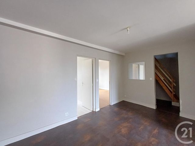 Appartement T3 à louer - 4 pièces - 78.04 m2 - CHATELLERAULT - 86 - POITOU-CHARENTES - Century 21 A.B.C.