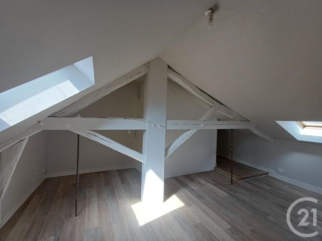 Appartement T3 à louer - 4 pièces - 78.04 m2 - CHATELLERAULT - 86 - POITOU-CHARENTES - Century 21 A.B.C.