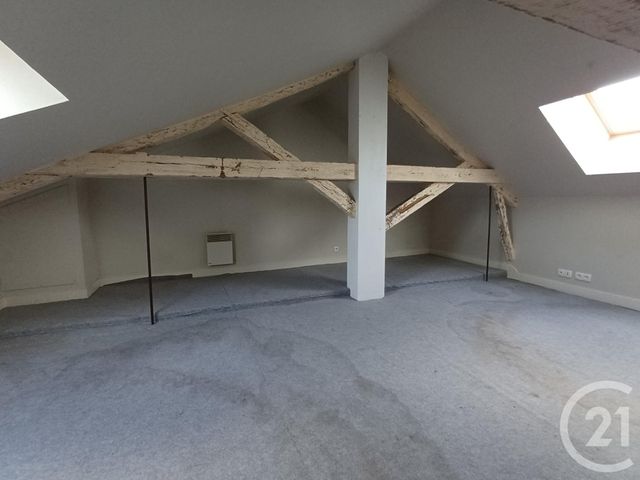 Appartement T3 à louer - 4 pièces - 78.04 m2 - CHATELLERAULT - 86 - POITOU-CHARENTES - Century 21 A.B.C.