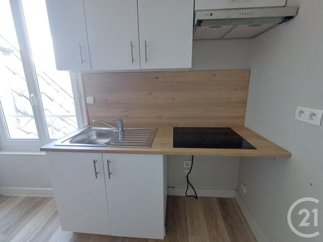 Appartement T3 à louer - 4 pièces - 78.04 m2 - CHATELLERAULT - 86 - POITOU-CHARENTES - Century 21 A.B.C.