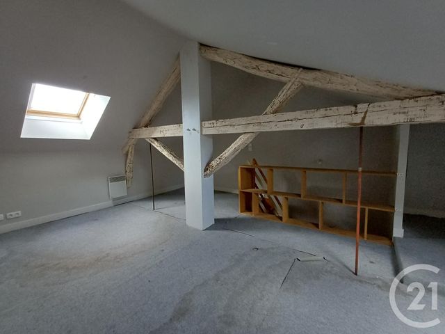 Appartement T3 à louer - 4 pièces - 78.04 m2 - CHATELLERAULT - 86 - POITOU-CHARENTES - Century 21 A.B.C.