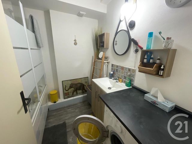 Appartement F3 à vendre - 3 pièces - 70.51 m2 - CHATELLERAULT - 86 - POITOU-CHARENTES - Century 21 A.B.C.