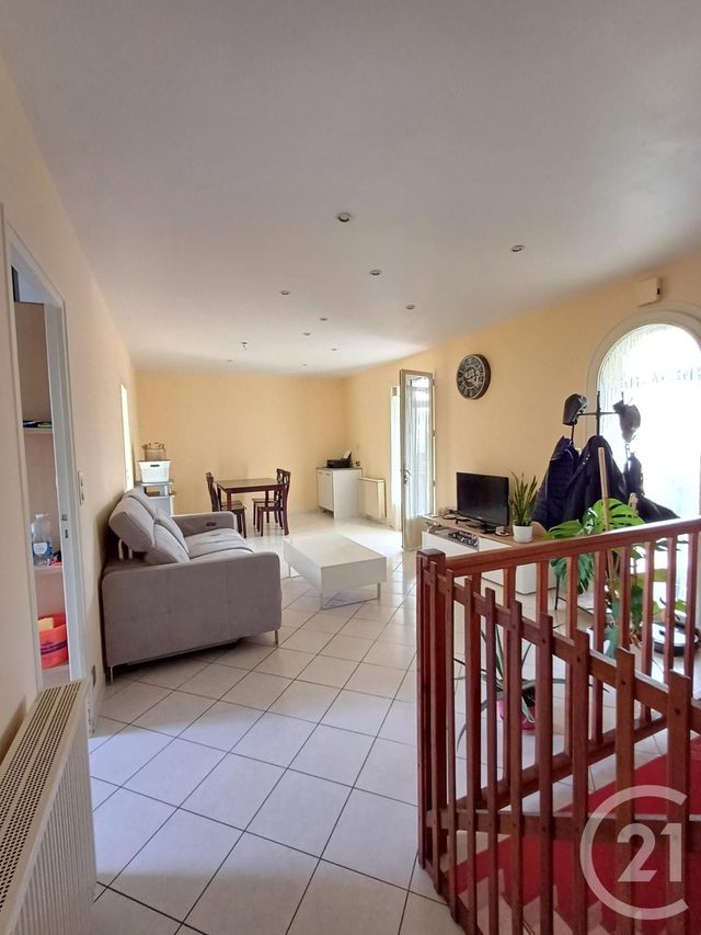 maison à louer - 4 pièces - 73.5 m2 - CHATELLERAULT - 86 - POITOU-CHARENTES - Century 21 A.B.C.