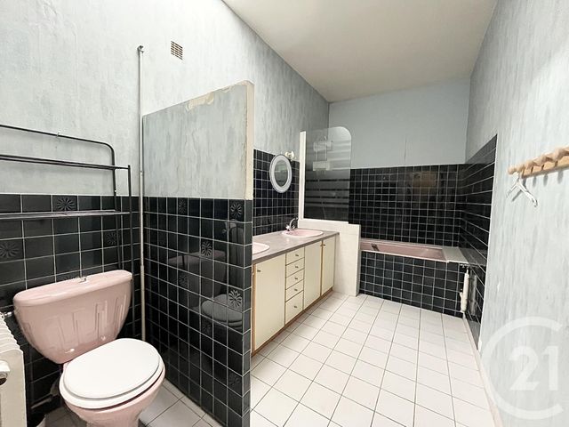 maison à vendre - 5 pièces - 119.56 m2 - CHATELLERAULT - 86 - POITOU-CHARENTES - Century 21 A.B.C.