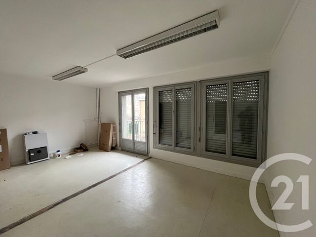 Appartement F4 à vendre - 4 pièces - 95.52 m2 - CHATELLERAULT - 86 - POITOU-CHARENTES - Century 21 A.B.C.
