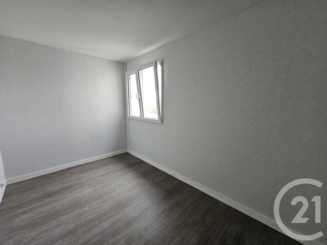 Appartement F4 à vendre - 4 pièces - 76.5 m2 - CHATELLERAULT - 86 - POITOU-CHARENTES - Century 21 A.B.C.