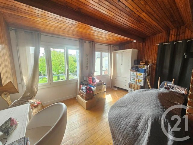 maison à vendre - 5 pièces - 167.0 m2 - CHATELLERAULT - 86 - POITOU-CHARENTES - Century 21 A.B.C.