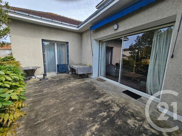 maison à vendre - 5 pièces - 167.0 m2 - CHATELLERAULT - 86 - POITOU-CHARENTES - Century 21 A.B.C.