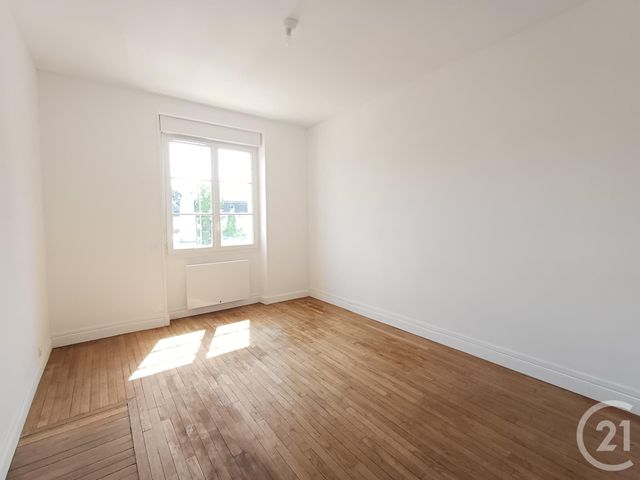 Appartement T3 à louer - 3 pièces - 66.32 m2 - CHATELLERAULT - 86 - POITOU-CHARENTES - Century 21 A.B.C.