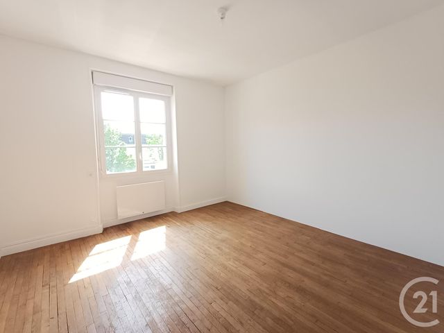Appartement T3 à louer - 3 pièces - 66.32 m2 - CHATELLERAULT - 86 - POITOU-CHARENTES - Century 21 A.B.C.