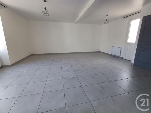 Appartement T3 à louer - 4 pièces - 86.5 m2 - THURE - 86 - POITOU-CHARENTES - Century 21 A.B.C.
