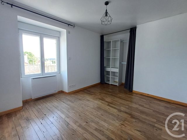 Appartement T3 à louer - 4 pièces - 86.5 m2 - THURE - 86 - POITOU-CHARENTES - Century 21 A.B.C.