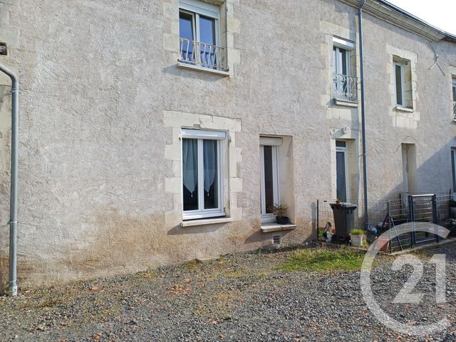Appartement T3 à louer - 4 pièces - 86.5 m2 - THURE - 86 - POITOU-CHARENTES - Century 21 A.B.C.