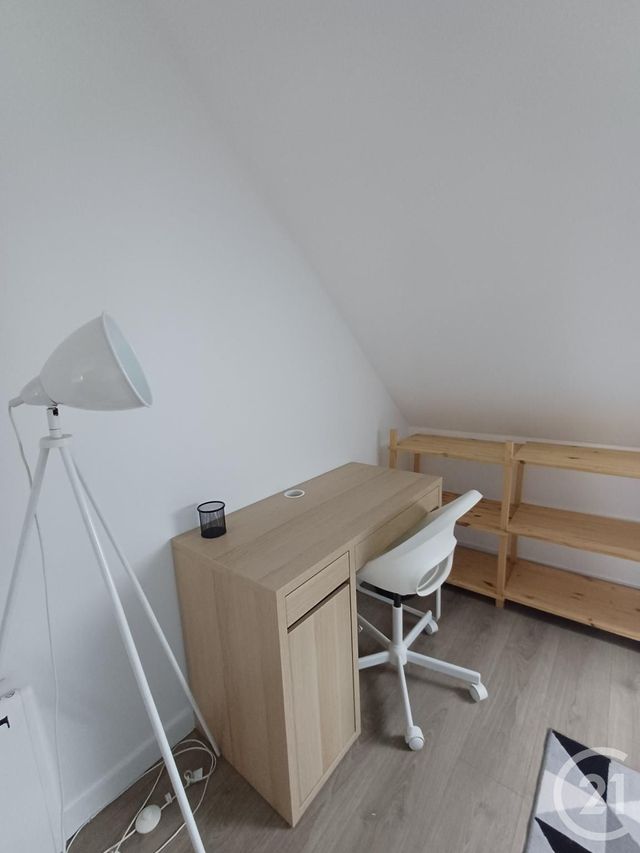 Appartement Chambre à louer - 4 pièces - 13.47 m2 - CHATELLERAULT - 86 - POITOU-CHARENTES - Century 21 A.B.C.