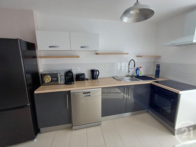 Appartement Chambre à louer - 4 pièces - 13.47 m2 - CHATELLERAULT - 86 - POITOU-CHARENTES - Century 21 A.B.C.