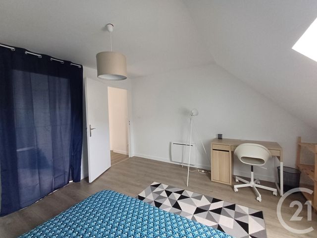 Appartement Chambre à louer - 4 pièces - 13.47 m2 - CHATELLERAULT - 86 - POITOU-CHARENTES - Century 21 A.B.C.