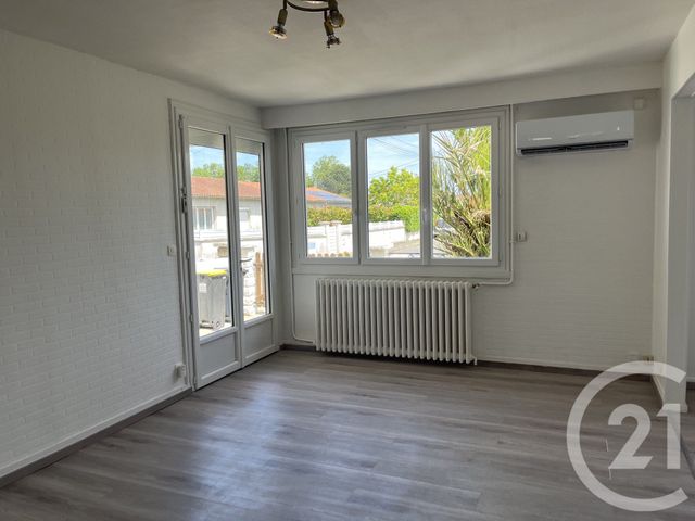 maison à vendre - 3 pièces - 76.01 m2 - CHATELLERAULT - 86 - POITOU-CHARENTES - Century 21 A.B.C.