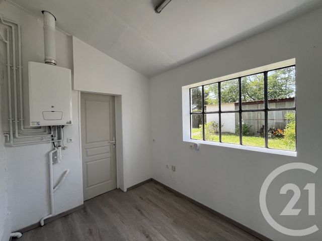 maison à vendre - 3 pièces - 76.01 m2 - CHATELLERAULT - 86 - POITOU-CHARENTES - Century 21 A.B.C.