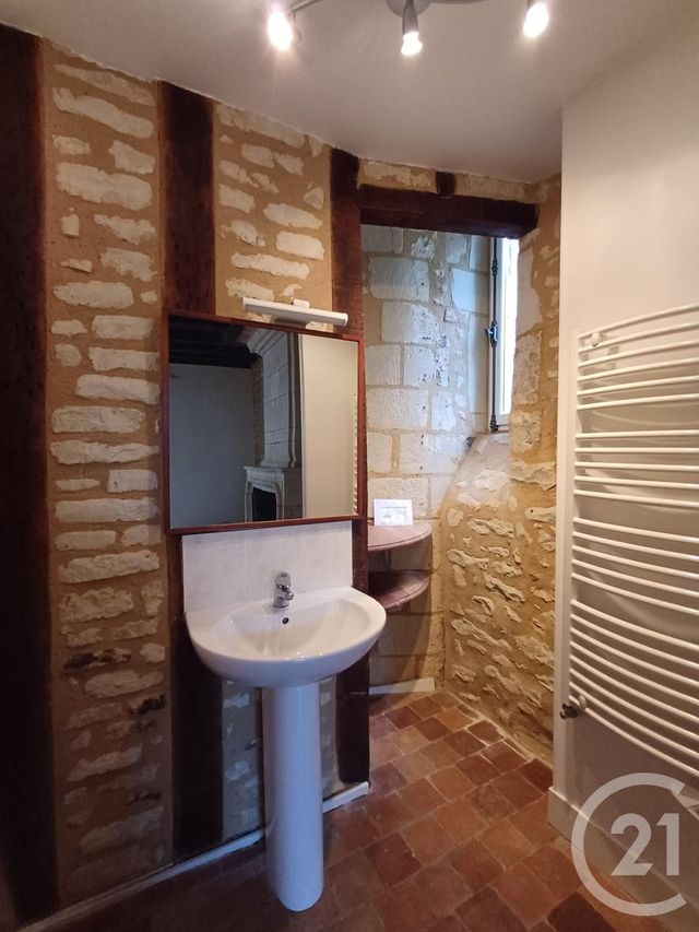 maison à louer - 5 pièces - 119.66 m2 - CHATELLERAULT - 86 - POITOU-CHARENTES - Century 21 A.B.C.